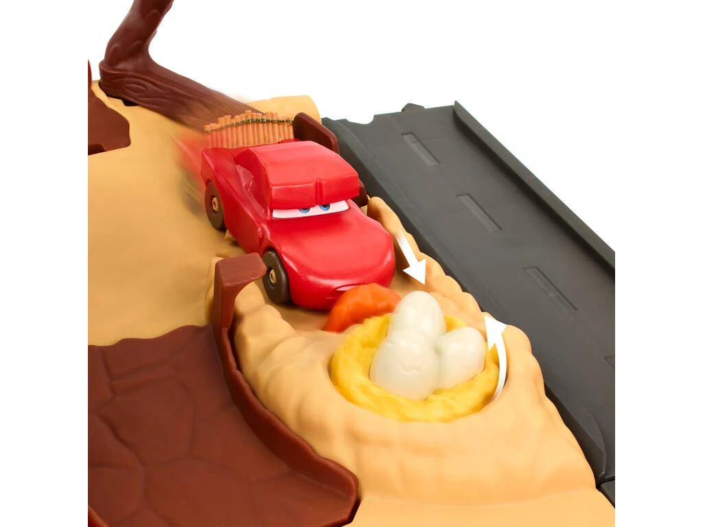 Disney Cars On The Road Parque De Dinosaurios Mattel HMD74 6 Disney Cars On The Road Parque De Dinosaurios Mattel HMD74 - Imagen 4